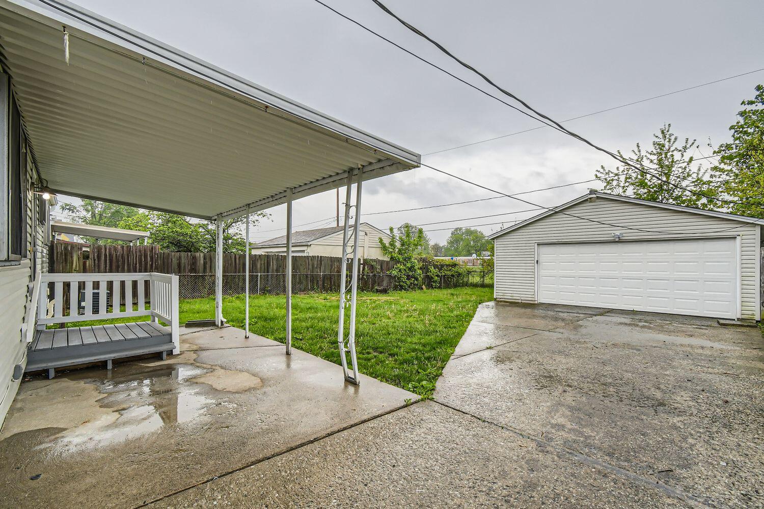 1833 Brookfield Road Columbus, OH 43229 - Photo 26 of 28 1833 Brookfield Rd - Web Quality - 026 -