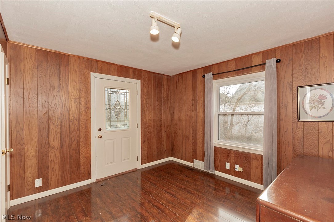 661 Trebisky Road Cleveland, OH 44143 - Photo 13 of 35 Gallery Image 13