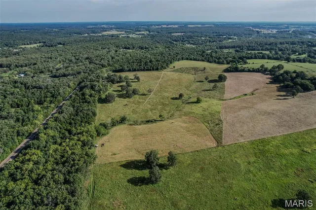 $200,000 | 25 Route 66 Lebanon Mo 65536, Lebanon, MO 65536