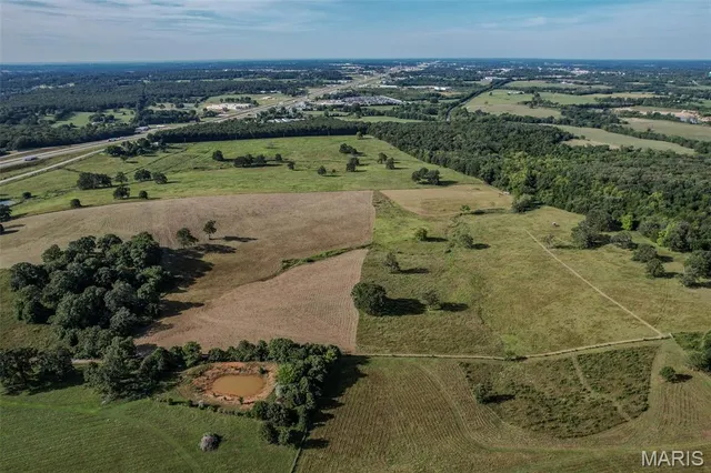 $200,000 | 25 Route 66 Lebanon Mo 65536, Lebanon, MO 65536