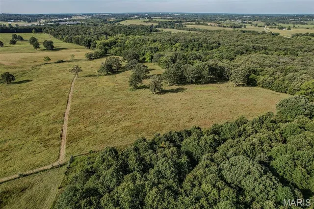 $200,000 | 25 Route 66 Lebanon Mo 65536, Lebanon, MO 65536