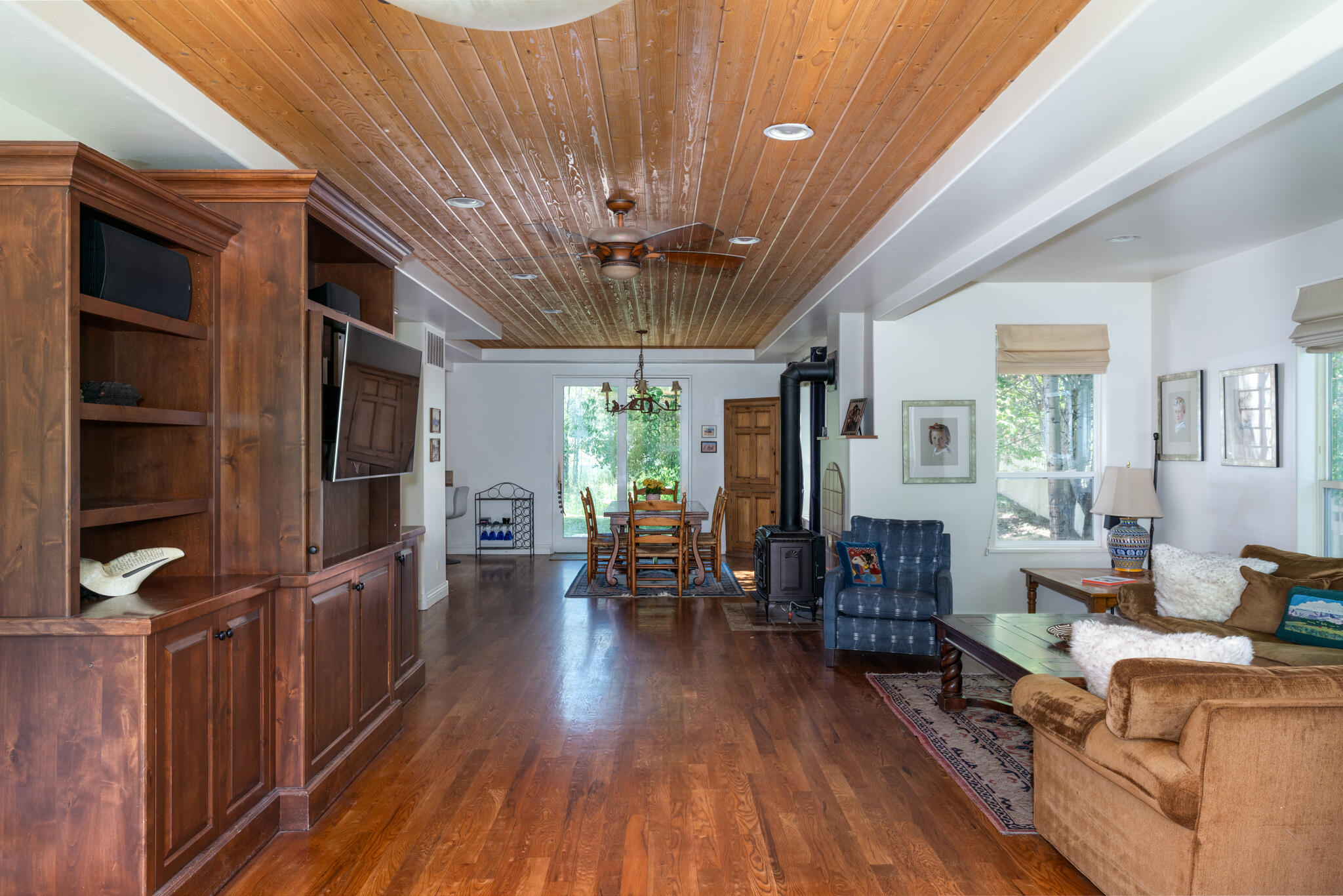 1740 Heroic Road Hailey, ID 83333 - Photo 8 of 23 Living/Dining