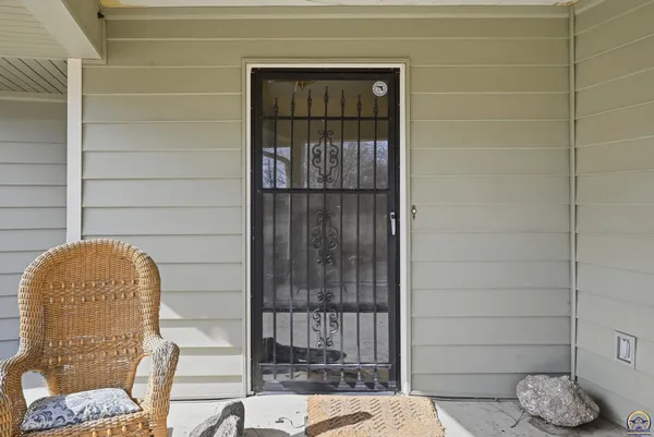 $285,000 | 4439 Northeast Meriden Road, Topeka, KS 66617