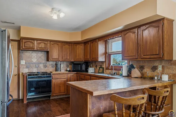 $285,000 | 4439 Northeast Meriden Road, Topeka, KS 66617