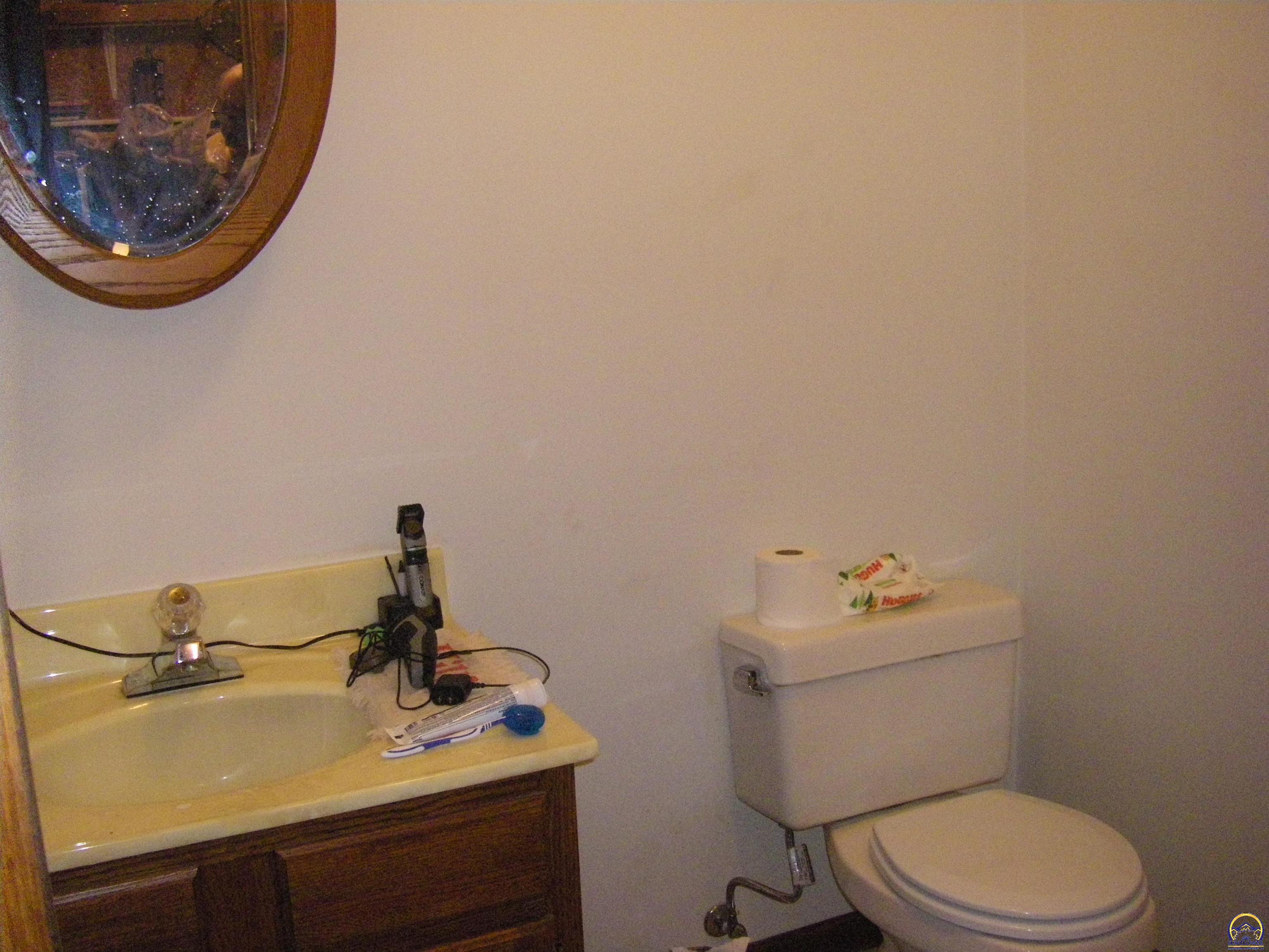 4439 Northeast Meriden Road Topeka, KS 66617 - Photo 10 of 24