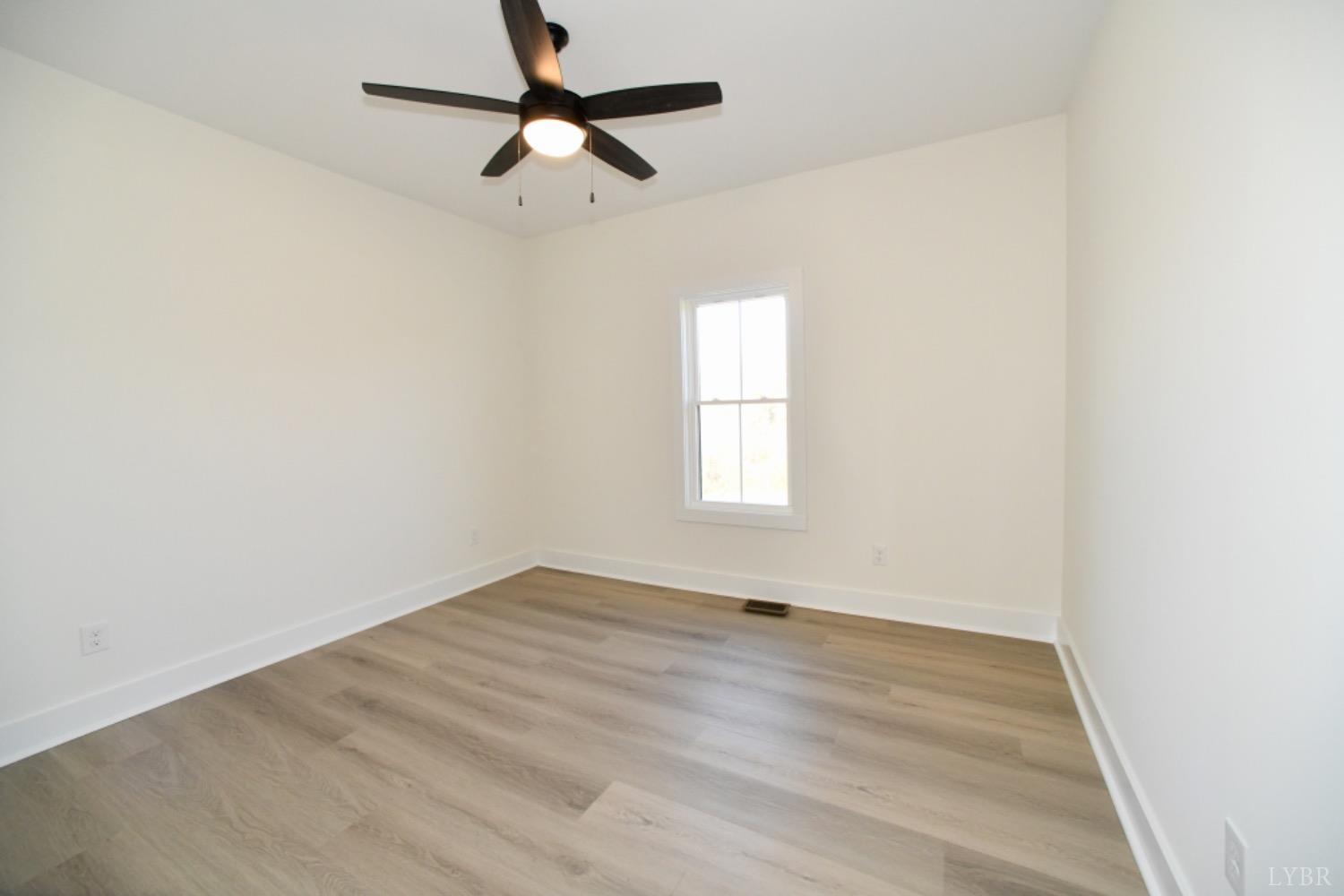 1332 Wells Road Bedford, VA 24523 - Photo 33 of 39 Gallery Image 33