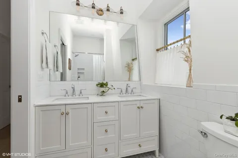 $2,350,000 | 33 Davis Street, Beacon, NY 12508