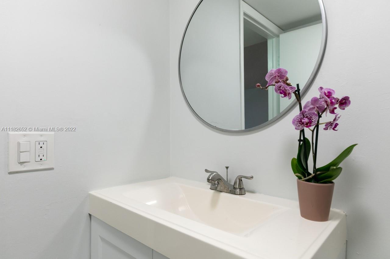 3490 Foxcroft Road, Unit B112 Miramar, FL 33025 - Photo 33 of 35