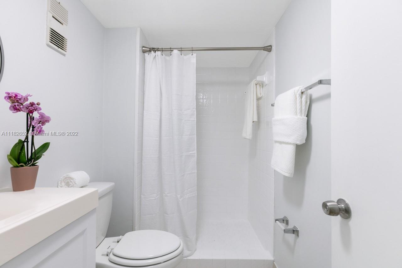 3490 Foxcroft Road, Unit B112 Miramar, FL 33025 - Photo 34 of 35