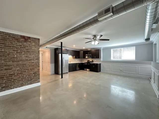 $2,295 | 4117 South Michigan Avenue, Unit GS, Chicago, IL 60653