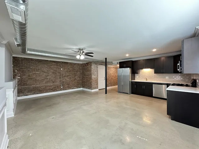 $2,295 | 4117 South Michigan Avenue, Unit GS, Chicago, IL 60653