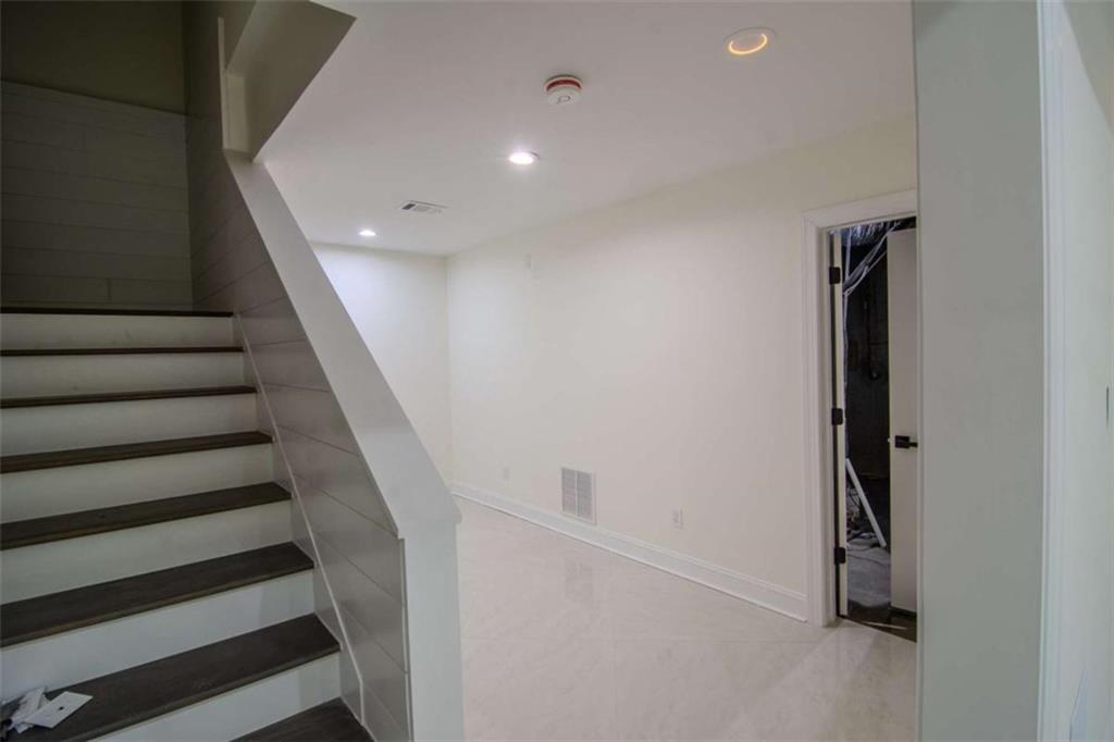 4822 Chamblee Dunwoody Road Atlanta, GA 30338 - Photo 33 of 65 a view of entryway