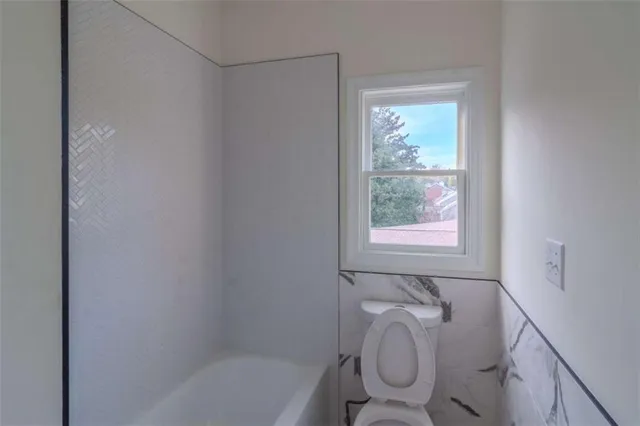 $1,299,000 | 4822 Chamblee Dunwoody Road, Atlanta, GA 30338