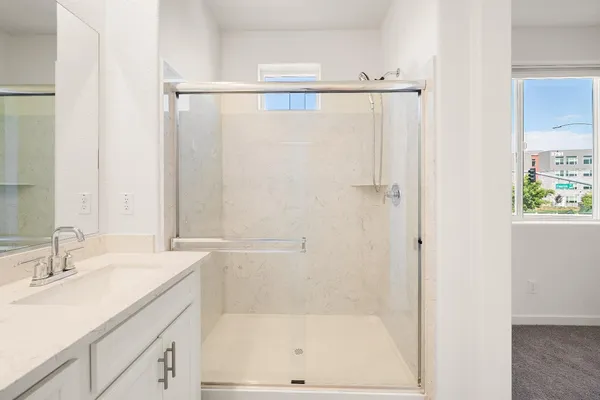 $450,000 | 3790 East Commerce Way, Sacramento, CA 95834