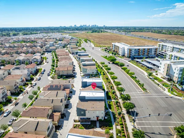 $450,000 | 3790 East Commerce Way, Sacramento, CA 95834
