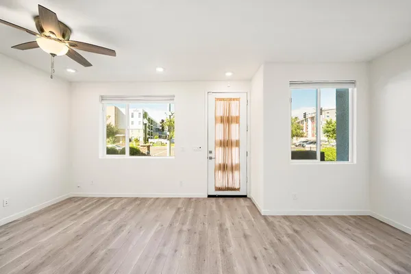 $450,000 | 3790 East Commerce Way, Sacramento, CA 95834