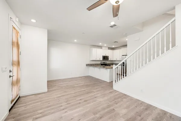 $450,000 | 3790 East Commerce Way, Sacramento, CA 95834