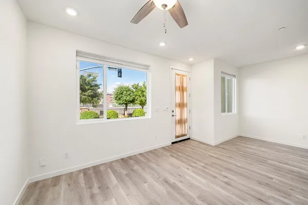 $450,000 | 3790 East Commerce Way, Sacramento, CA 95834
