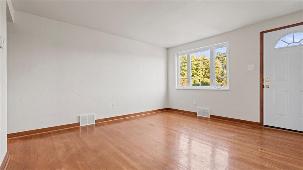 4324 Reece Drive Pittsburgh, PA 15227 - Photo 3 of 44 Gallery Image 3
