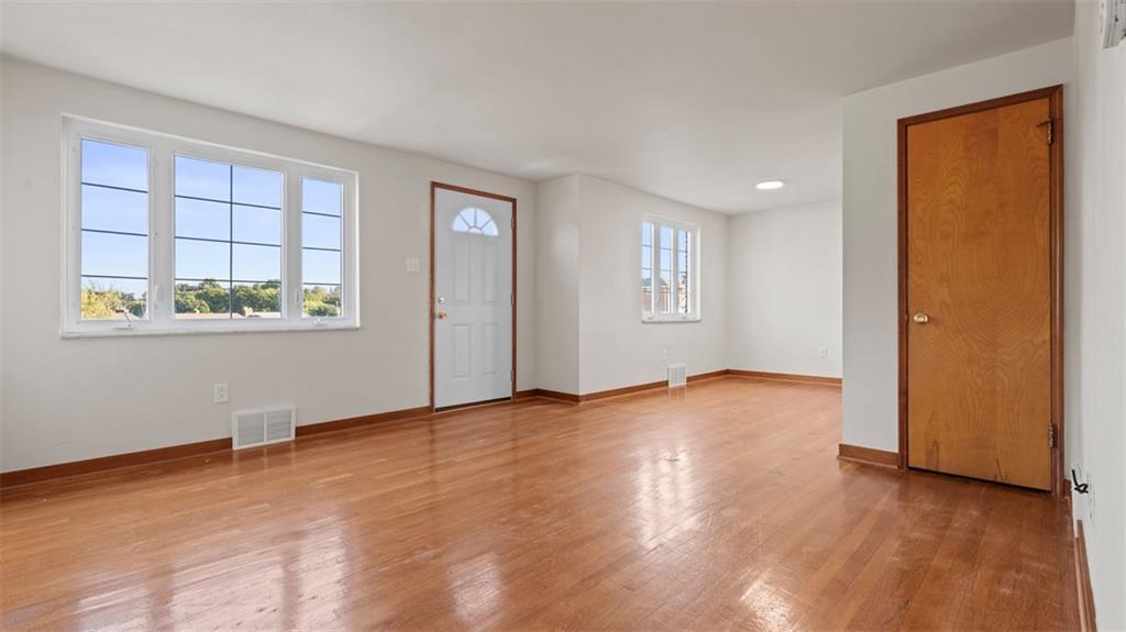 4324 Reece Drive Pittsburgh, PA 15227 - Photo 5 of 44 Gallery Image 5