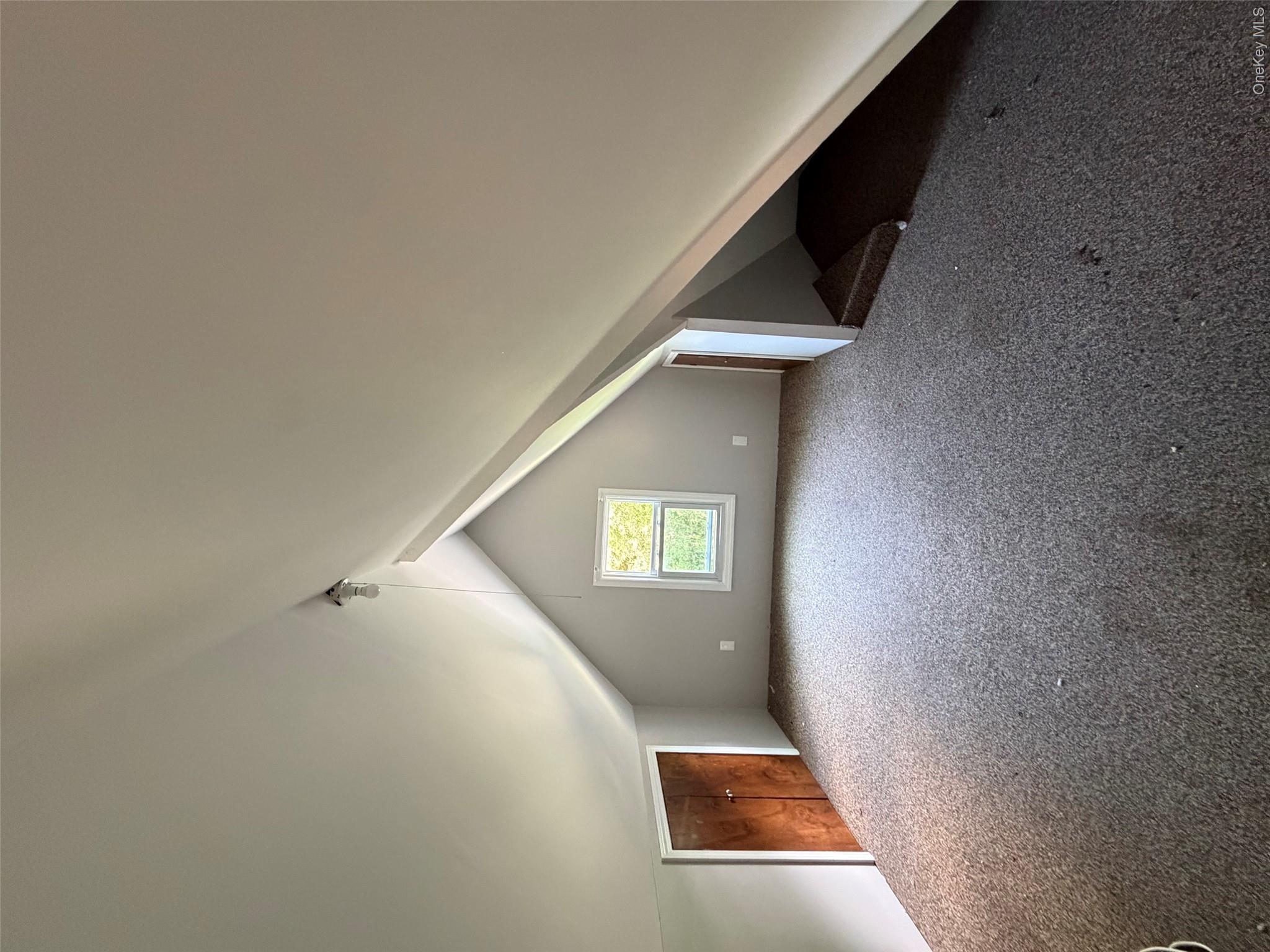 8 Old Knollwood Road White Plains, NY 10607 - Photo 13 of 17