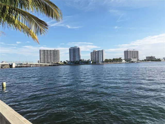 a view of a terrace with sky view
