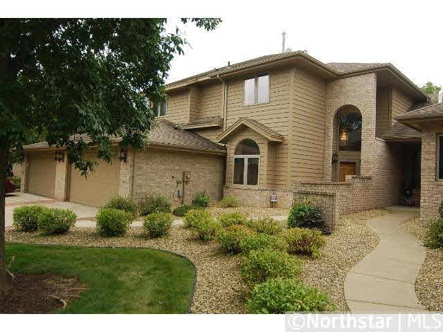 8928 Hunters Way Apple Valley, MN 55124 - Photo 1 of 15