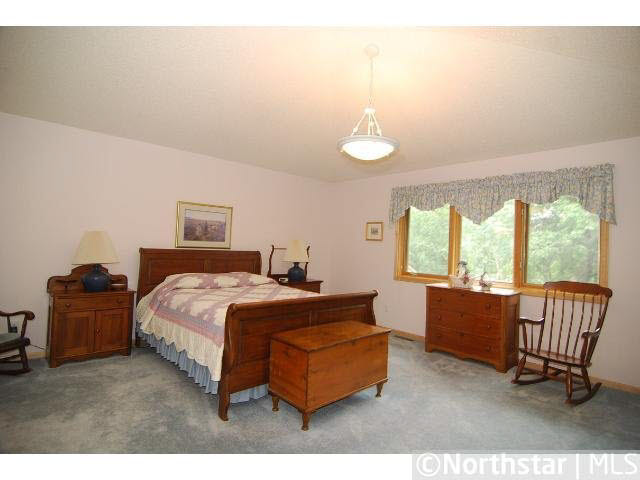 8928 Hunters Way Apple Valley, MN 55124 - Photo 12 of 15