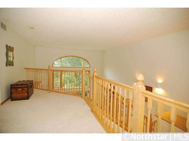 8928 Hunters Way Apple Valley, MN 55124 - Photo 13 of 15