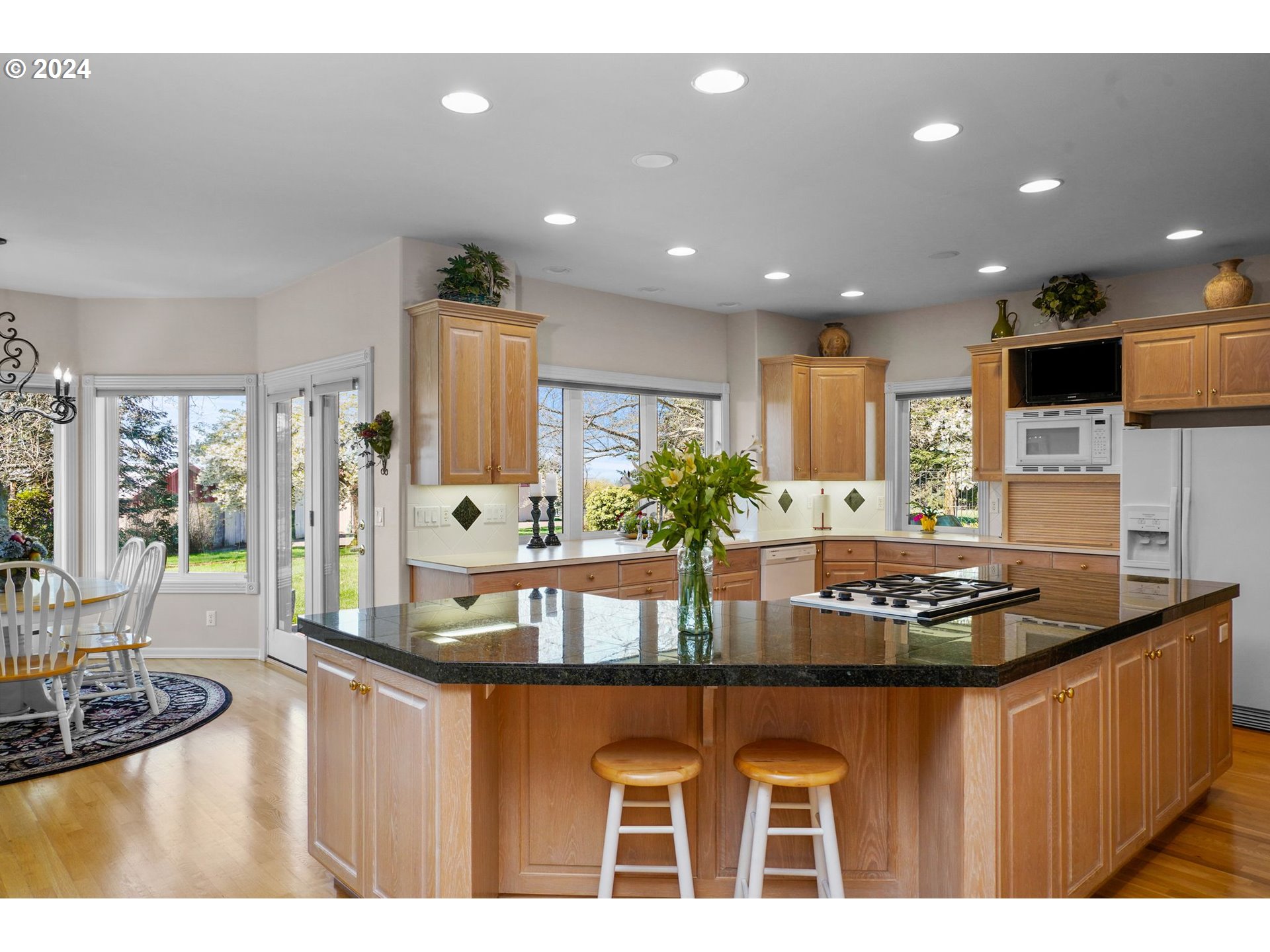 15272 Fern Ridge Road Southeast Stayton, OR 97383 - Photo 8 of 42 Gallery Image 8