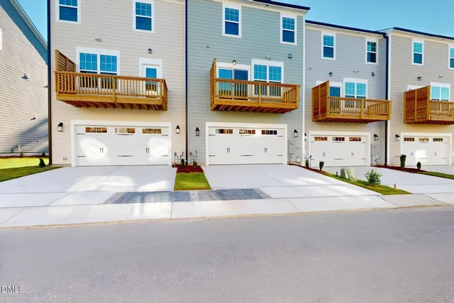 $525,000 | 5019 Jowett's Walk Drive, Unit 33, Cary, NC 27519