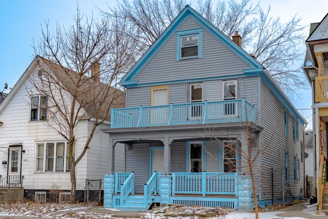 $249,900 | 1815 West Becher Street, Milwaukee, WI 53215