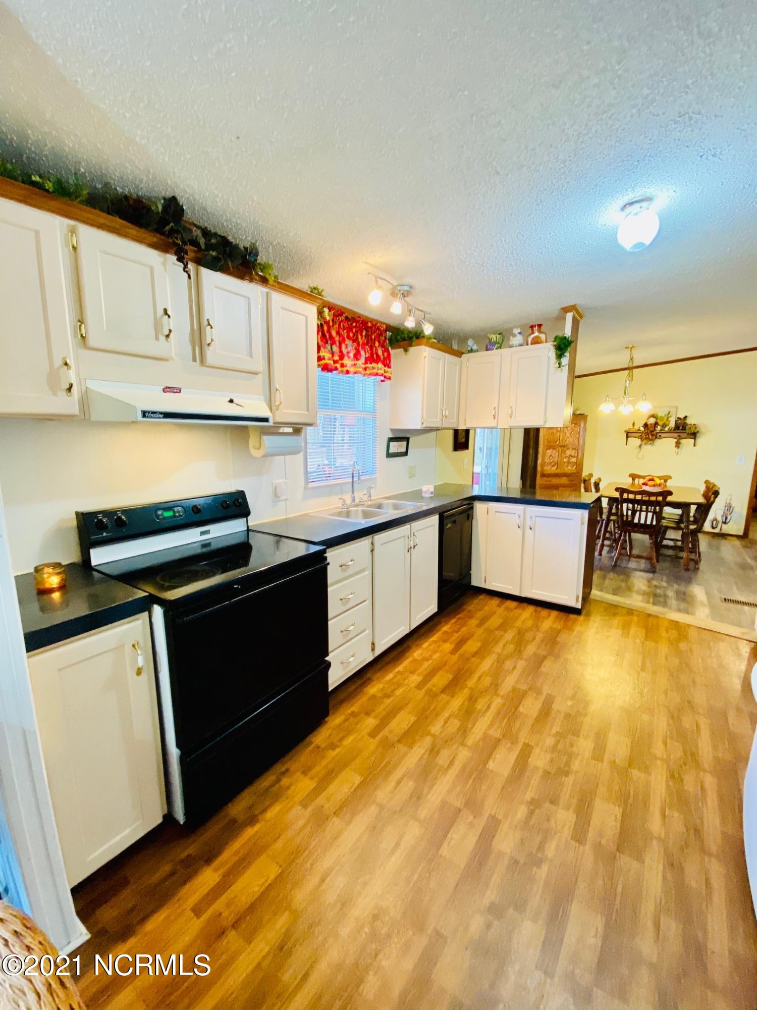 5564 Cherry Run Road Washington, NC 27889 - Photo 11 of 37 IMG_8504