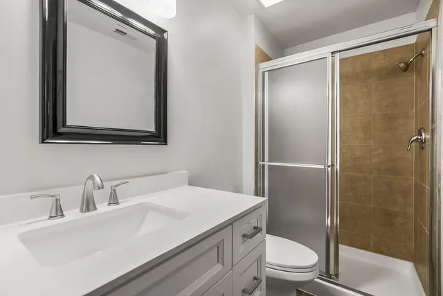 $529,000 | 101 Northwest 44th Street, Kansas City, MO 64116