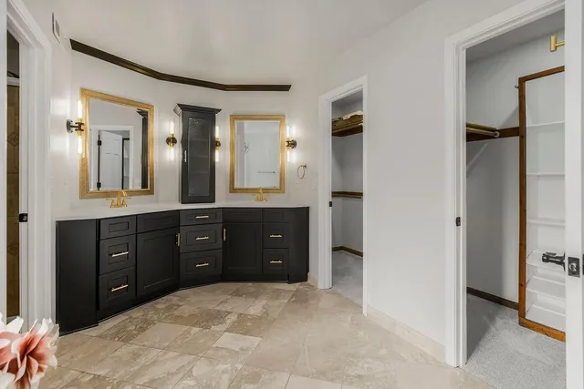 $529,000 | 101 Northwest 44th Street, Kansas City, MO 64116