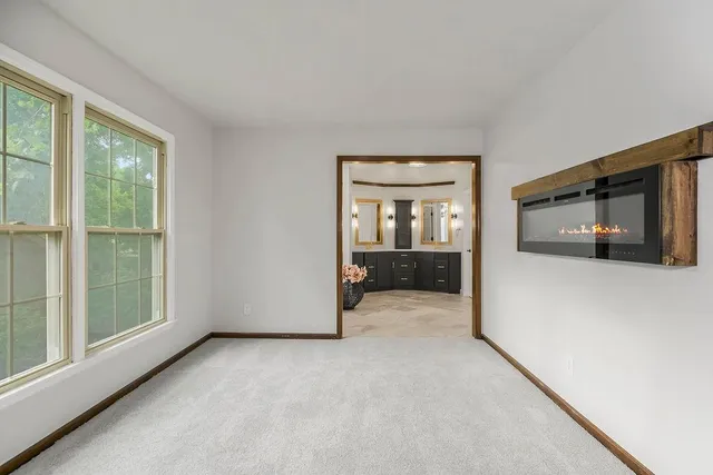 $529,000 | 101 Northwest 44th Street, Kansas City, MO 64116