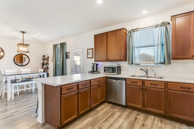 $275,000 | 10513 Salitrillo Bend, Converse, TX 78109