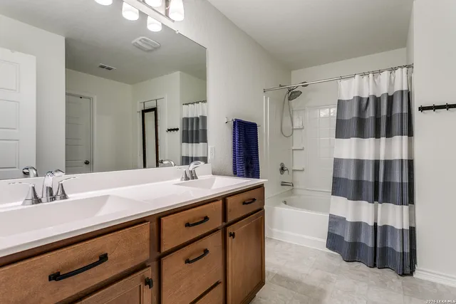 $275,000 | 10513 Salitrillo Bend, Converse, TX 78109