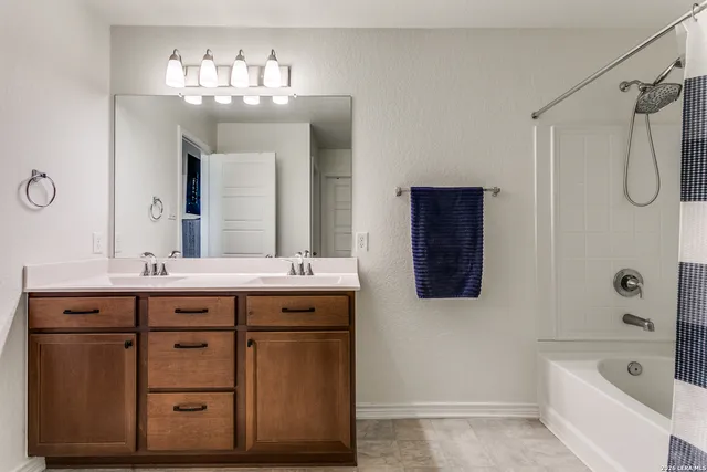 $275,000 | 10513 Salitrillo Bend, Converse, TX 78109