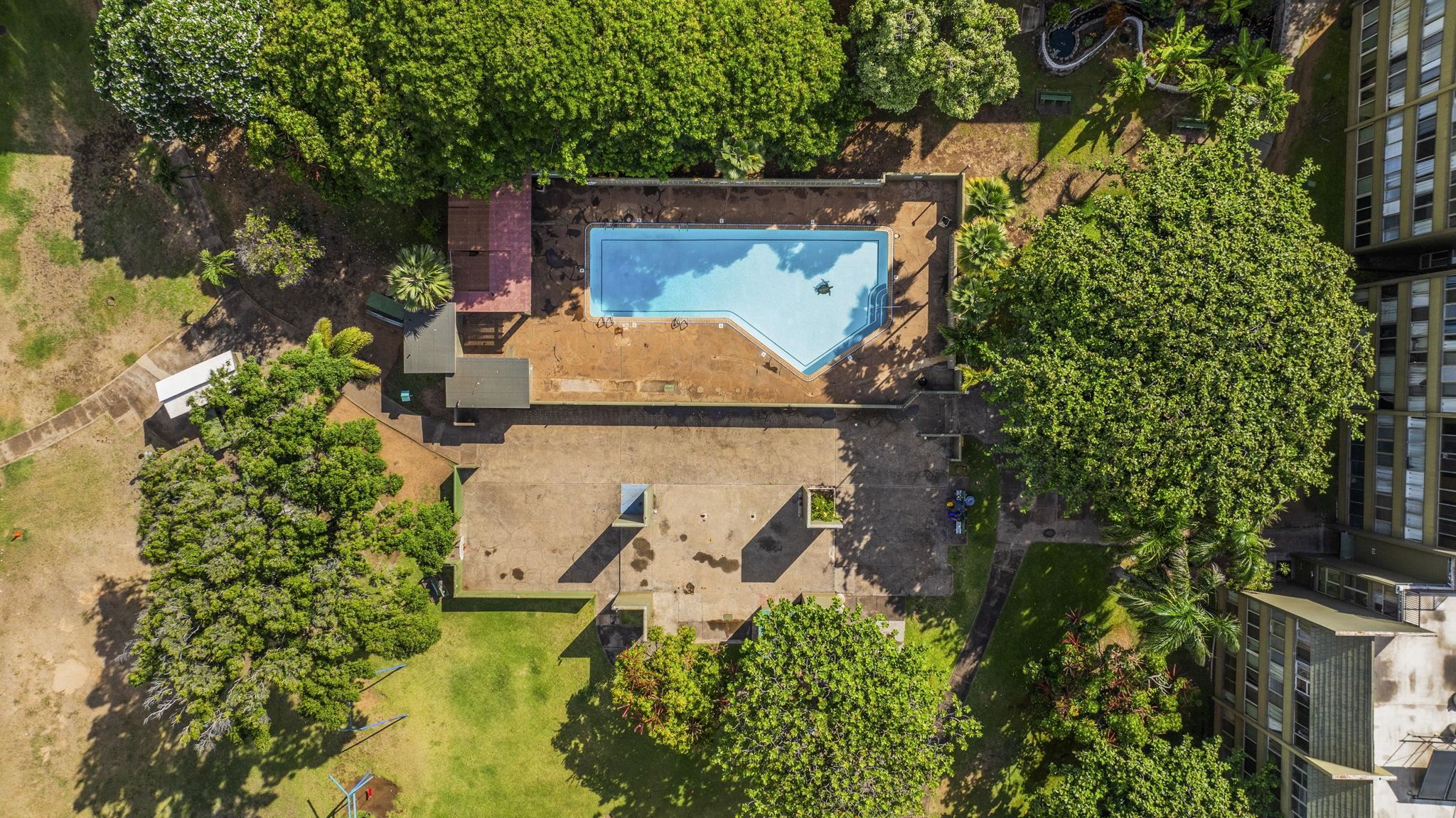 111 Kahului Beach Road, Unit D402 Kahului, HI 96732 - Photo 24 of 35 an aerial view of a house with a yard