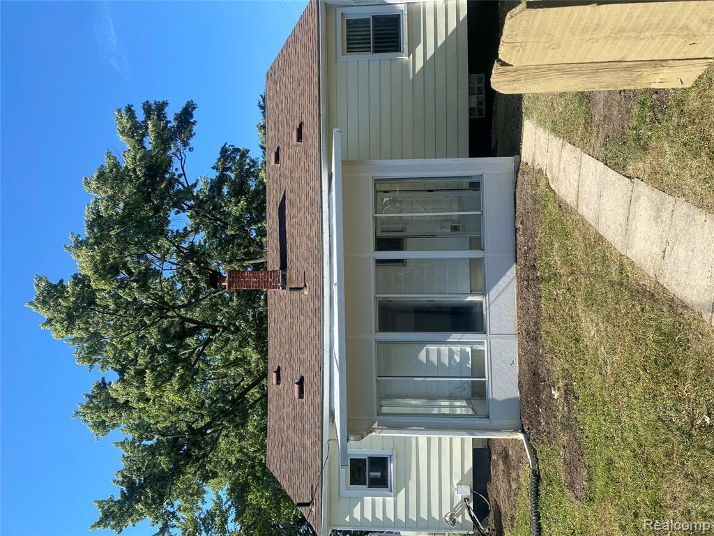 13631 Rosedale Street Southgate, MI 48195 - Photo 2 of 19