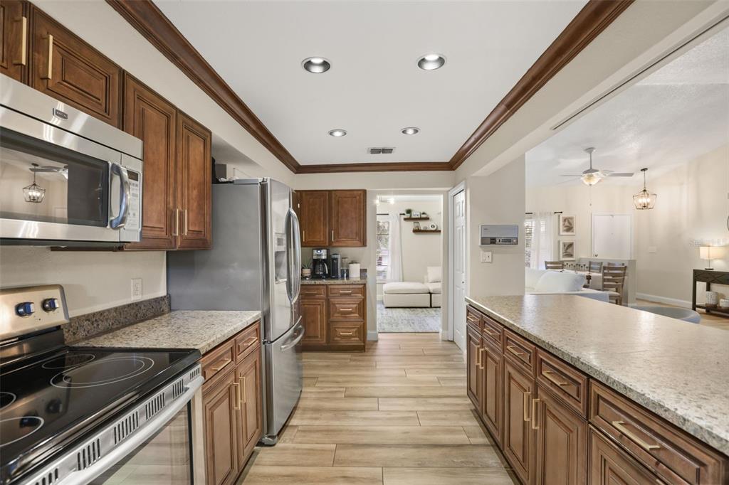 84 Hollow Branch Road Apopka, FL 32703 - Photo 13 of 40