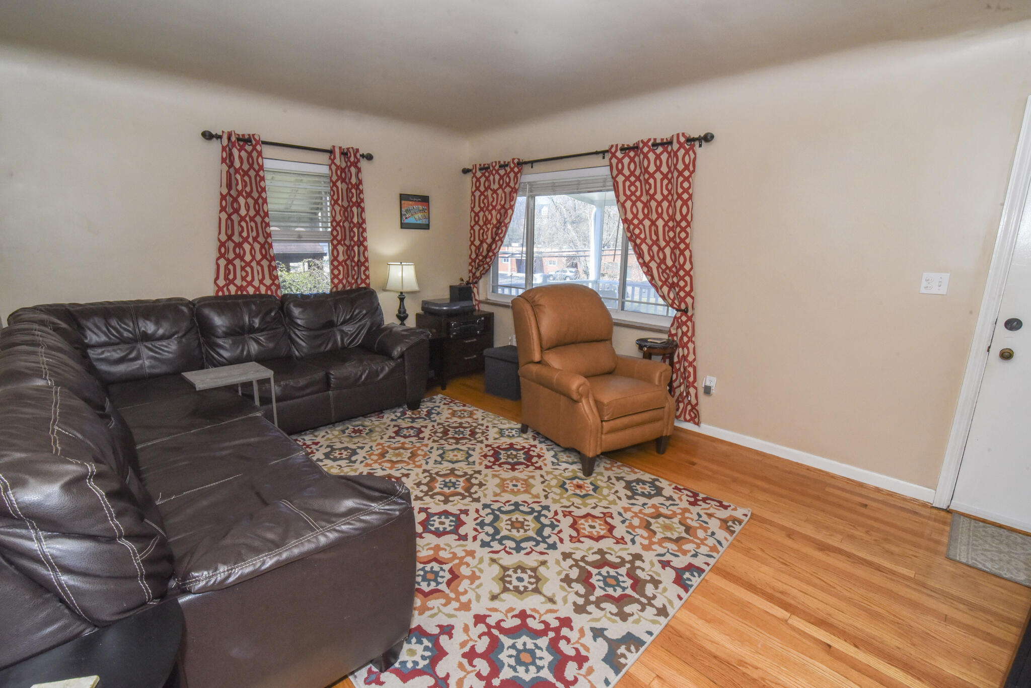 106 Kennedy Road Fort Wright, KY 41011 - Photo 3 of 24 Gallery Image 3
