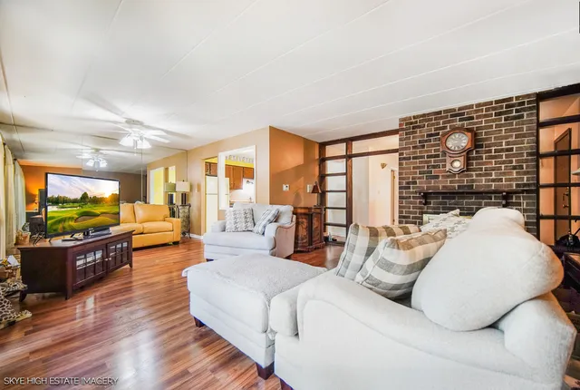 $130,000 | 3704 215th Street, Unit 105, Matteson, IL 60443