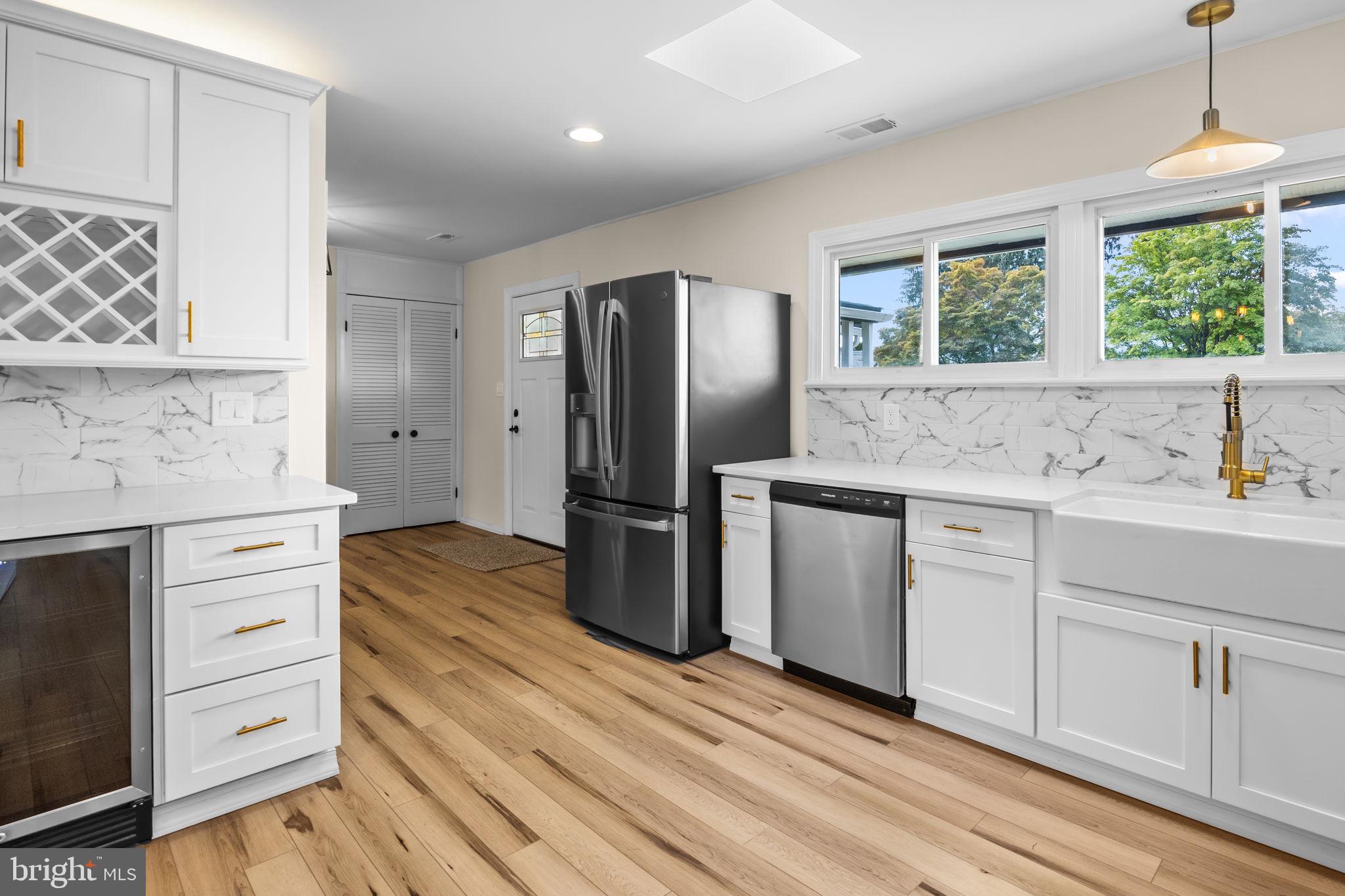 94 Fieldstone Road Levittown, PA 19056 - Photo 12 of 46