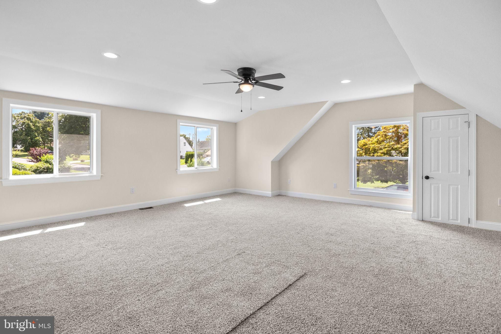 94 Fieldstone Road Levittown, PA 19056 - Photo 30 of 46