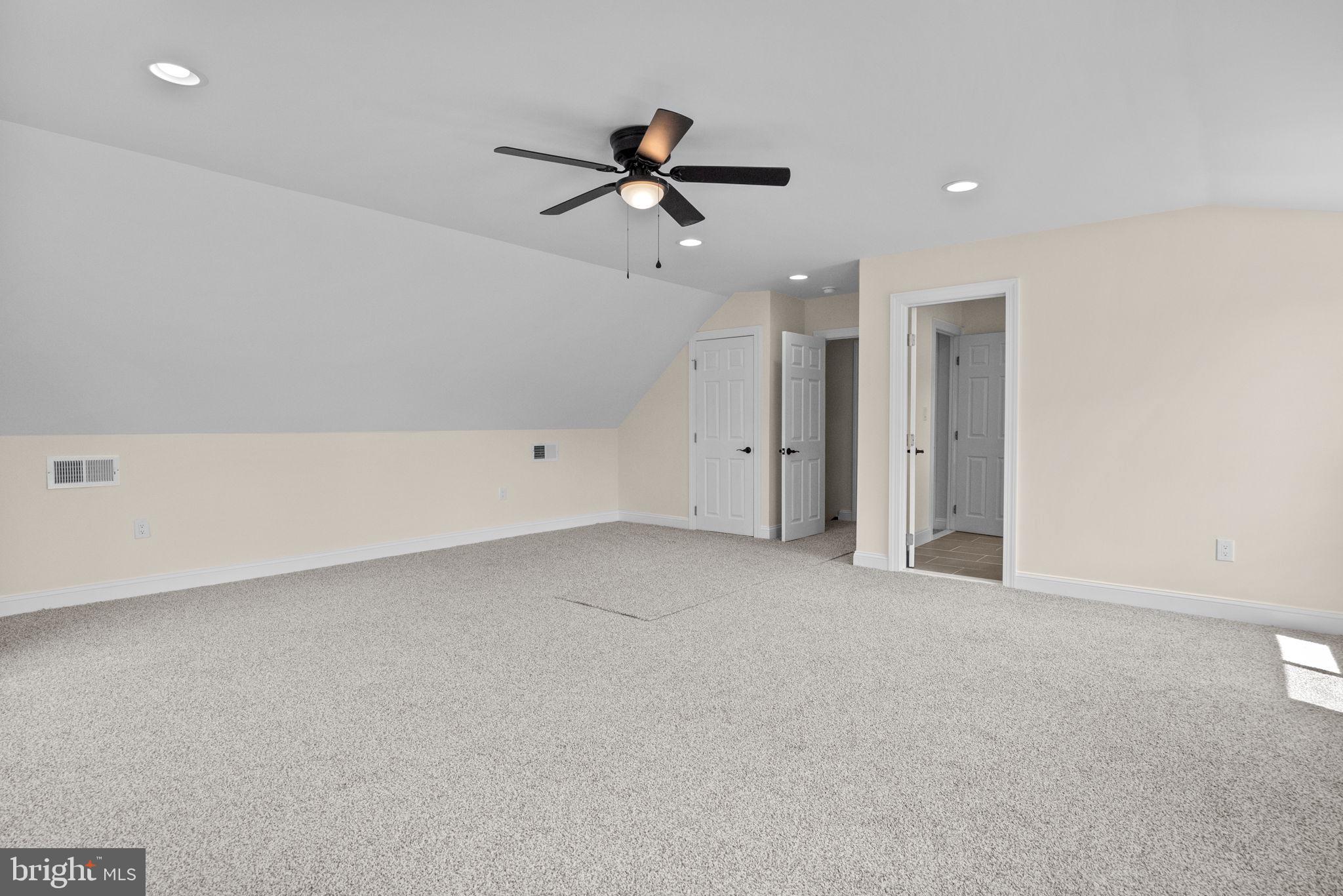 94 Fieldstone Road Levittown, PA 19056 - Photo 31 of 46