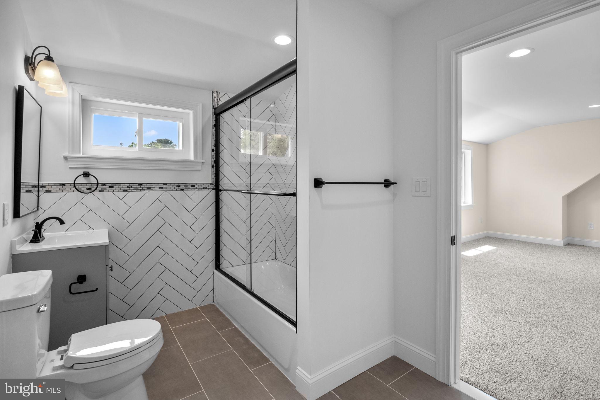 94 Fieldstone Road Levittown, PA 19056 - Photo 32 of 46
