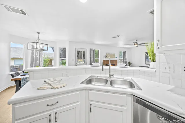 $285,000 | 16023 Dominic Place, San Antonio, TX 78247