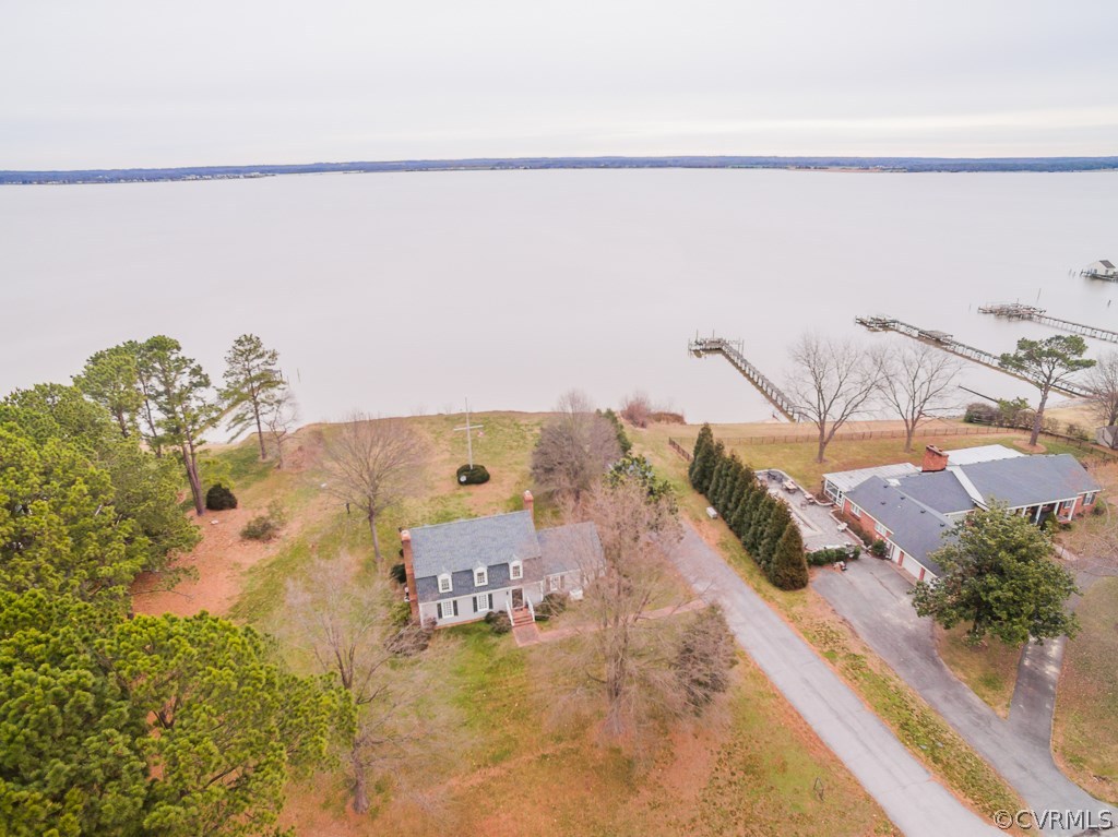 283 Daingerfield Road Tappahannock, VA 22560 - Photo 2 of 24 Gallery Image 2
